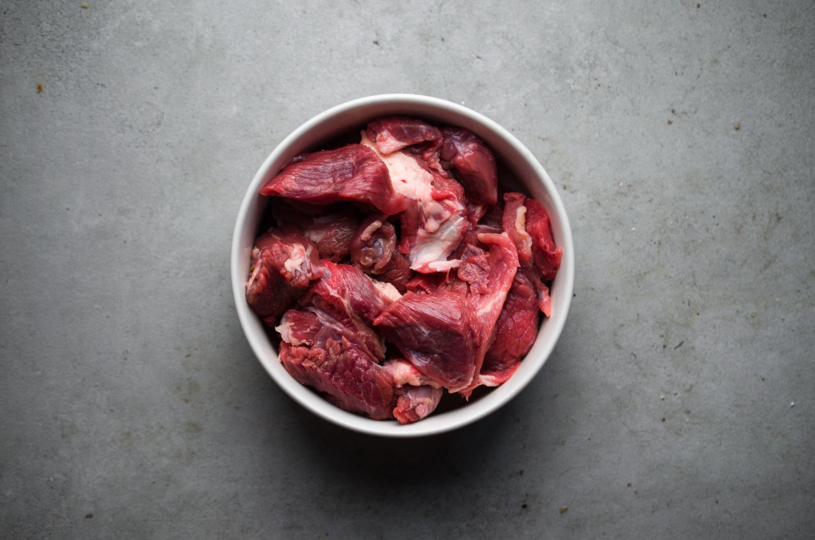 Fresh raw meat cuts used in pet food